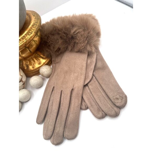 2/$30 Touchscreen Gloves Muddy Taupe Mink Faux Fur Wrist Surround - Picture 3 of 7